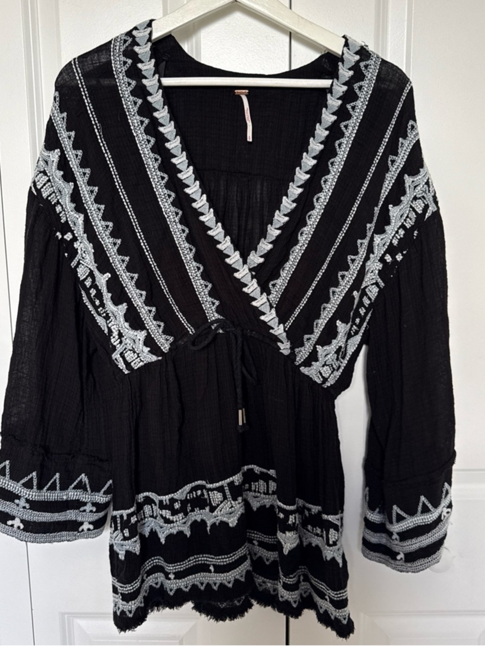 Free People Tunic Top Embroidered Bell Sleeves Size S Boho Festival Hippie Beach